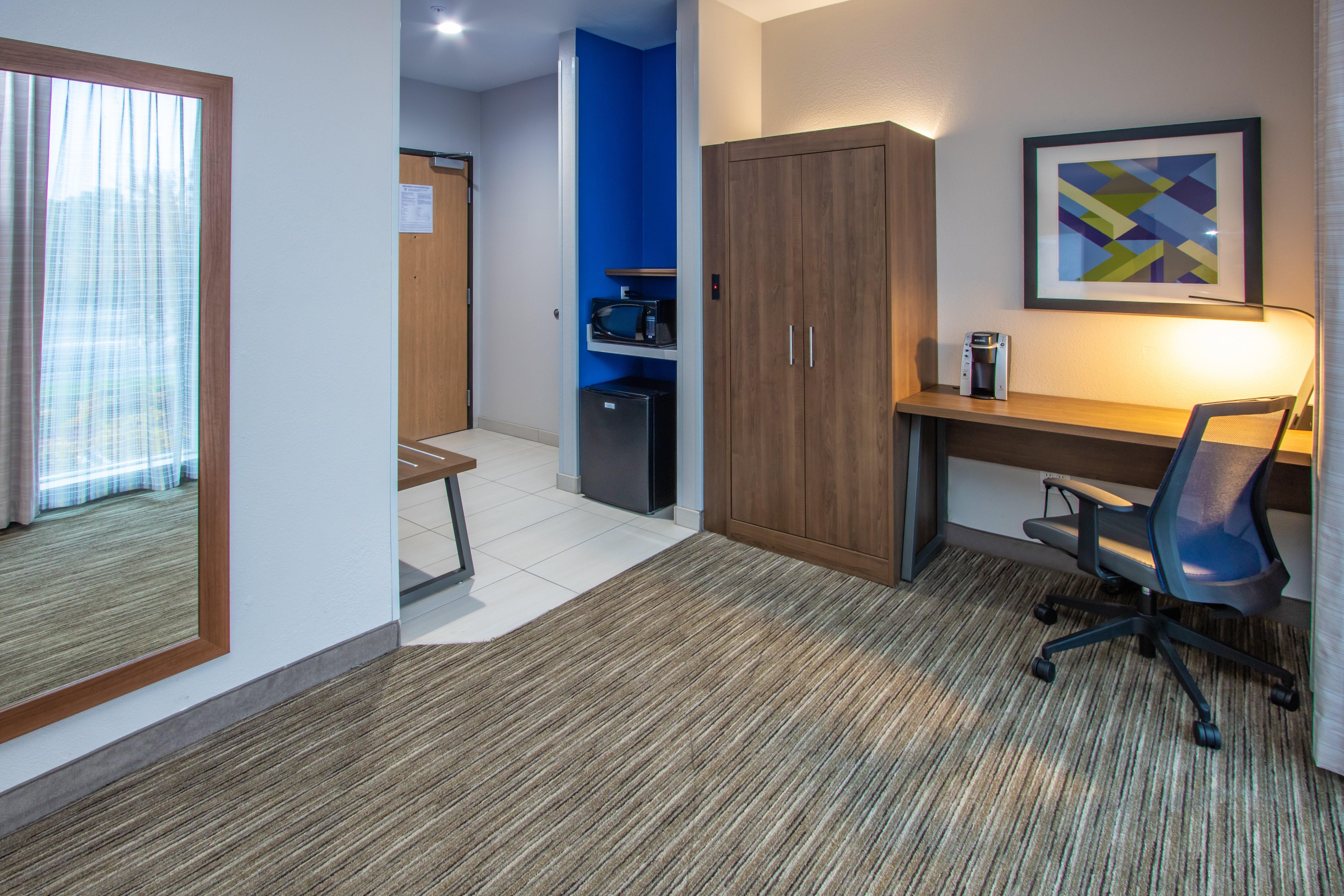 Holiday Inn Express Hotel & Suites Roseville - Galleria Area By Ihg Luaran gambar