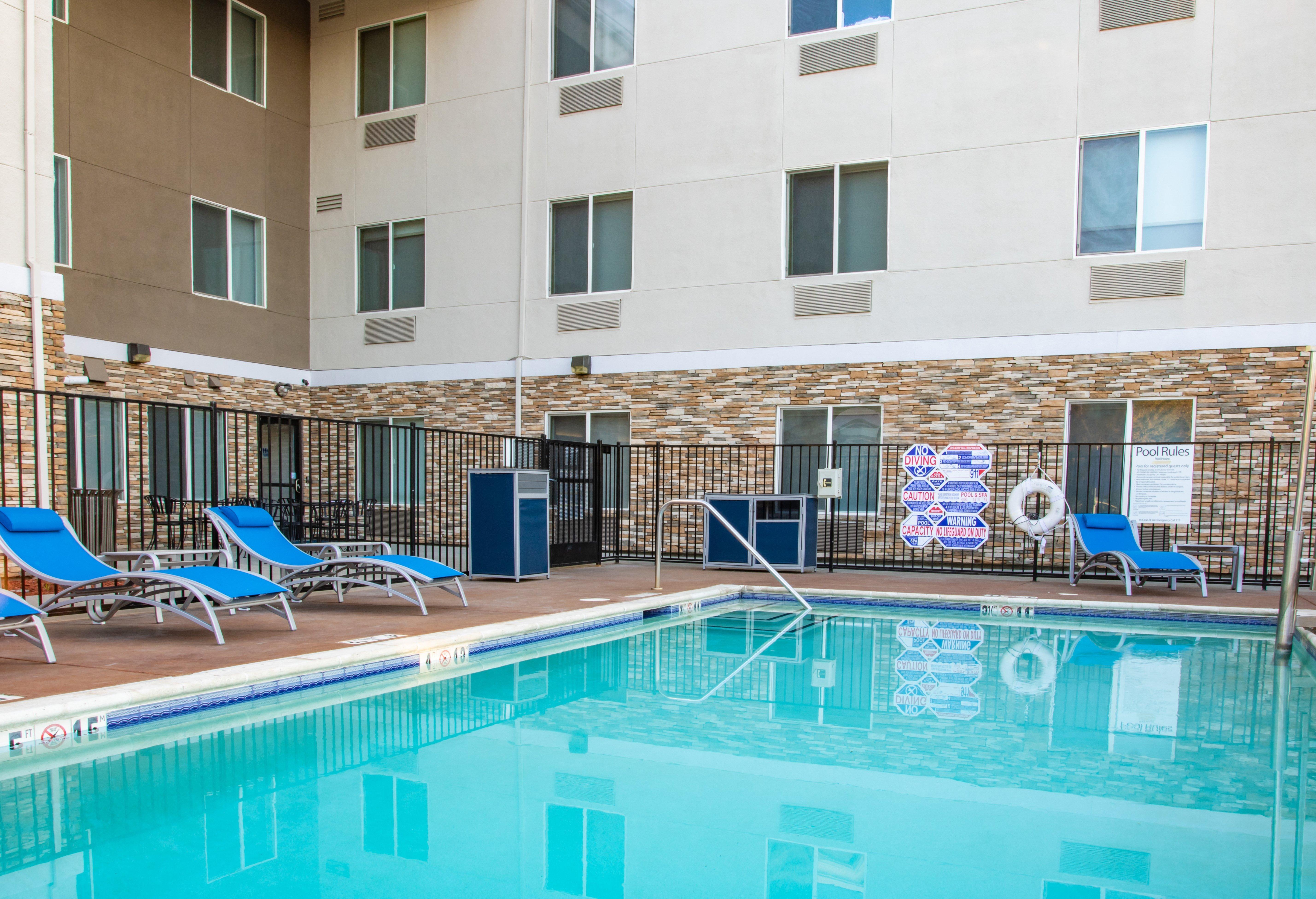 Holiday Inn Express Hotel & Suites Roseville - Galleria Area By Ihg Luaran gambar